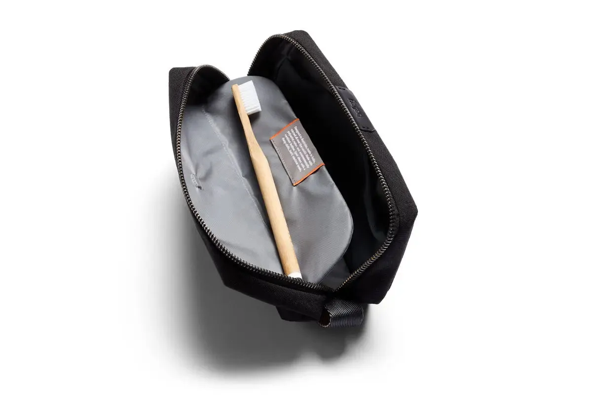 BELLROY - TOILETRY KIT