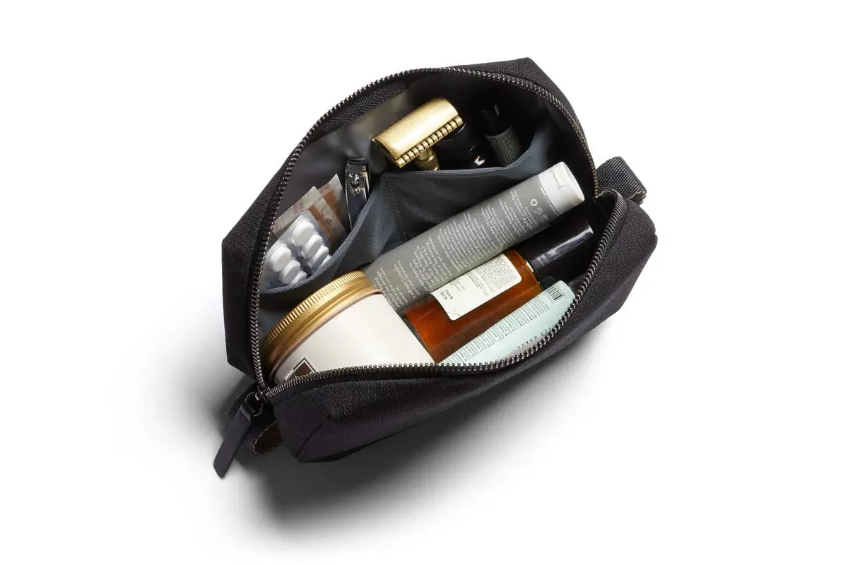 BELLROY - TOILETRY KIT