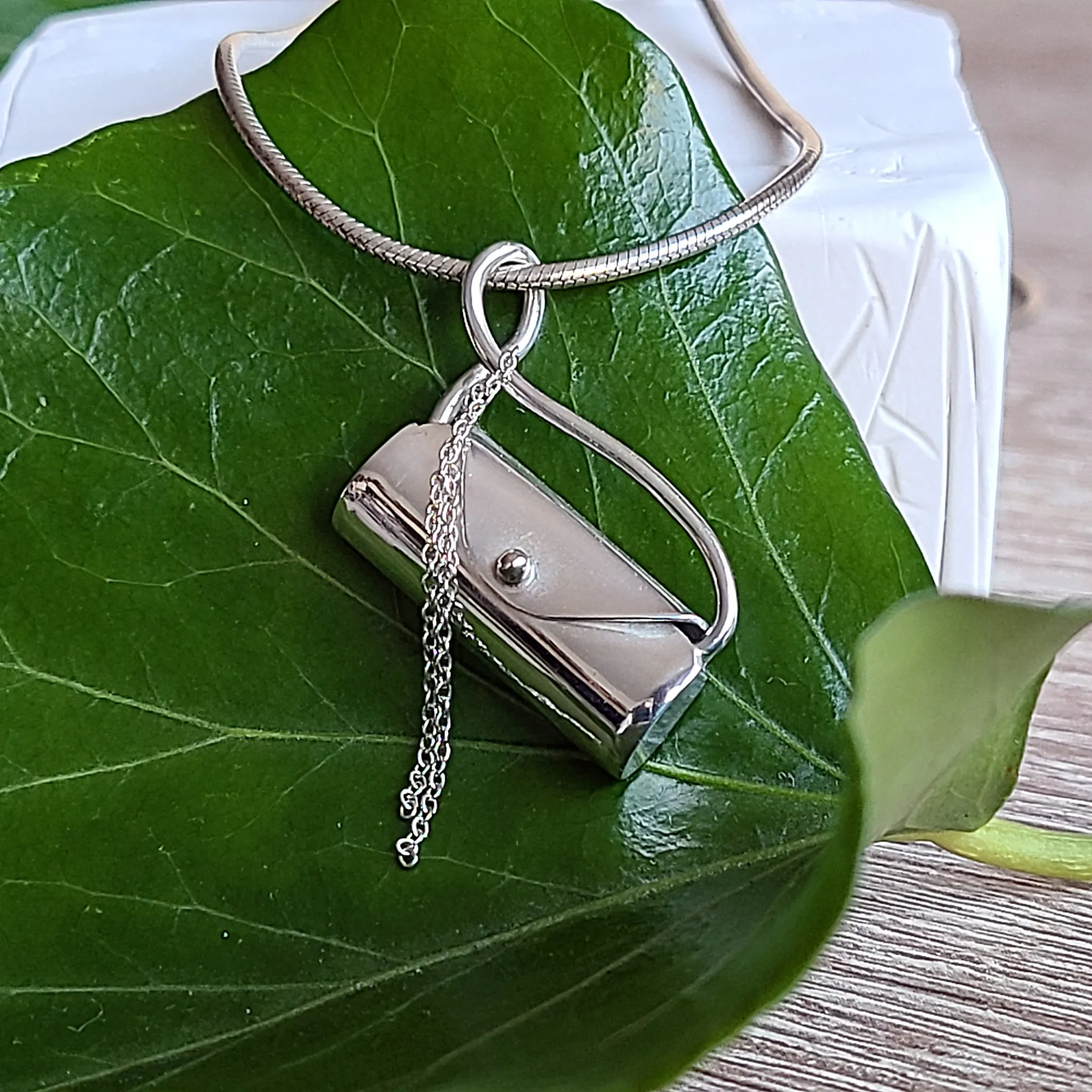 PURSE Pendant