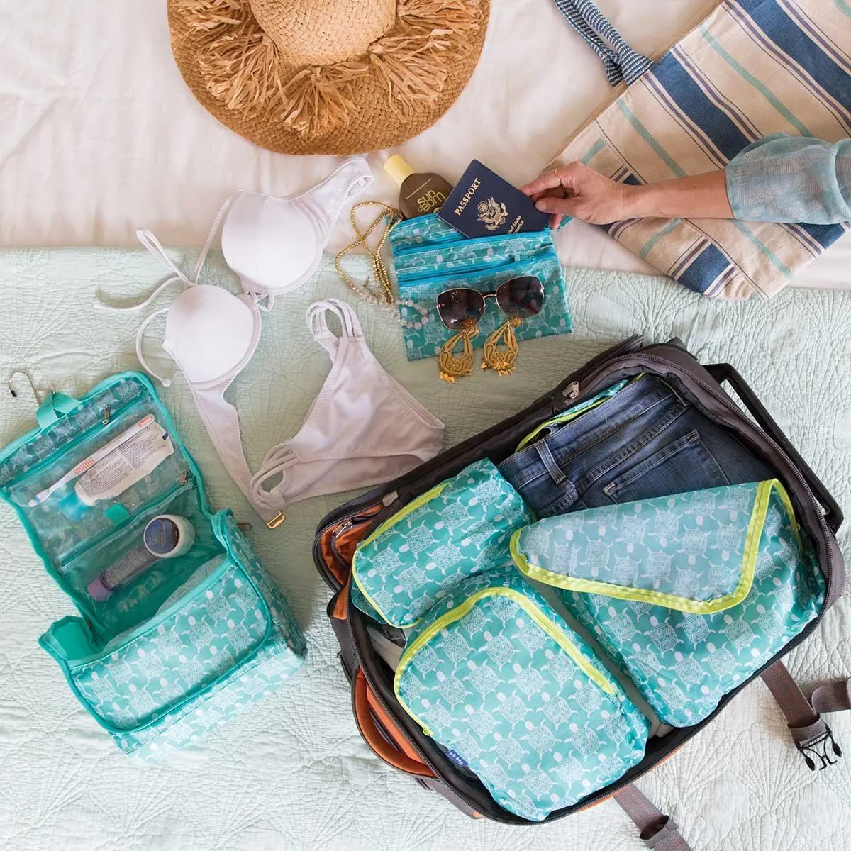 Sea Turtle Hanging Toiletry Bag