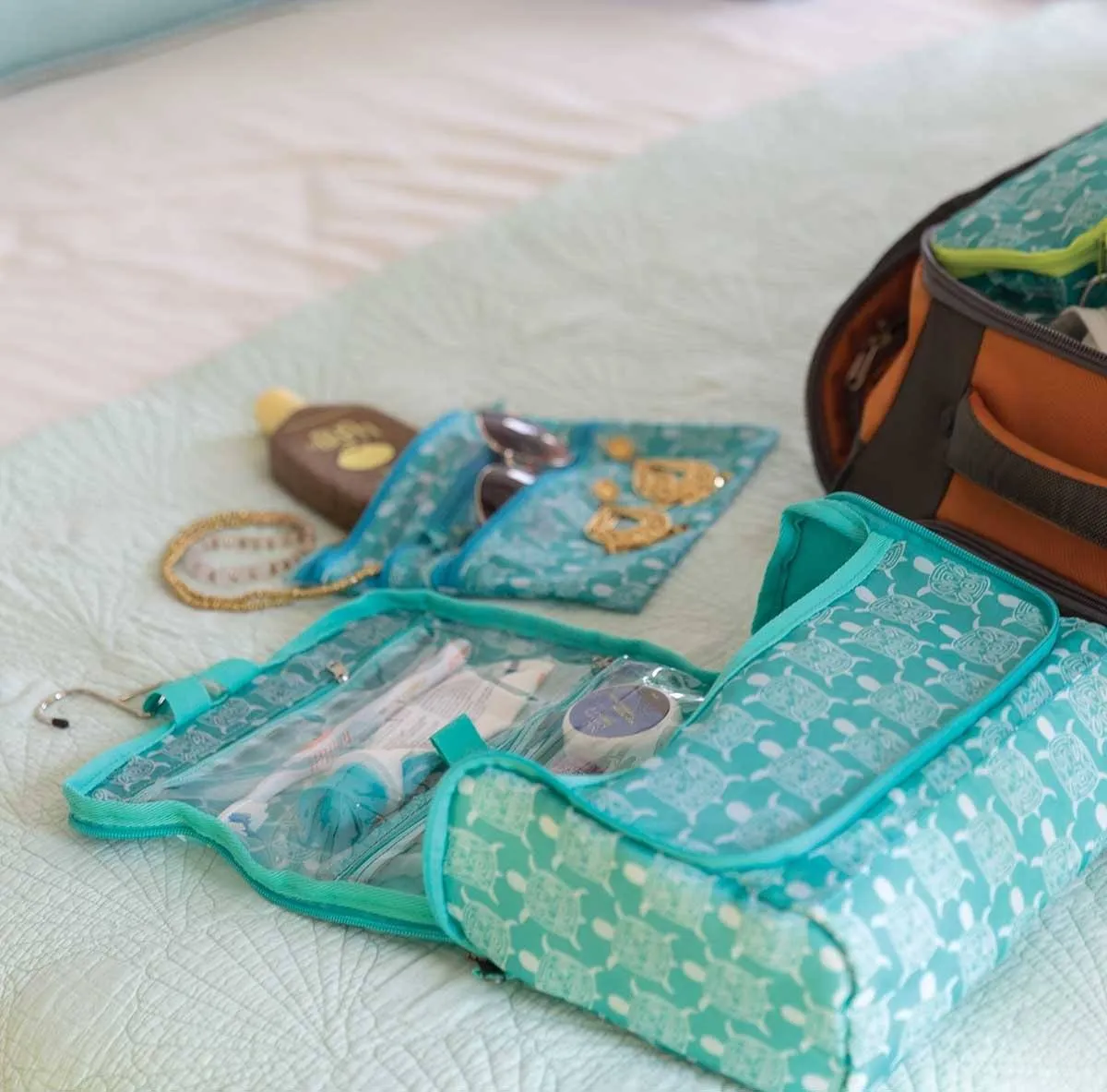 Sea Turtle Hanging Toiletry Bag