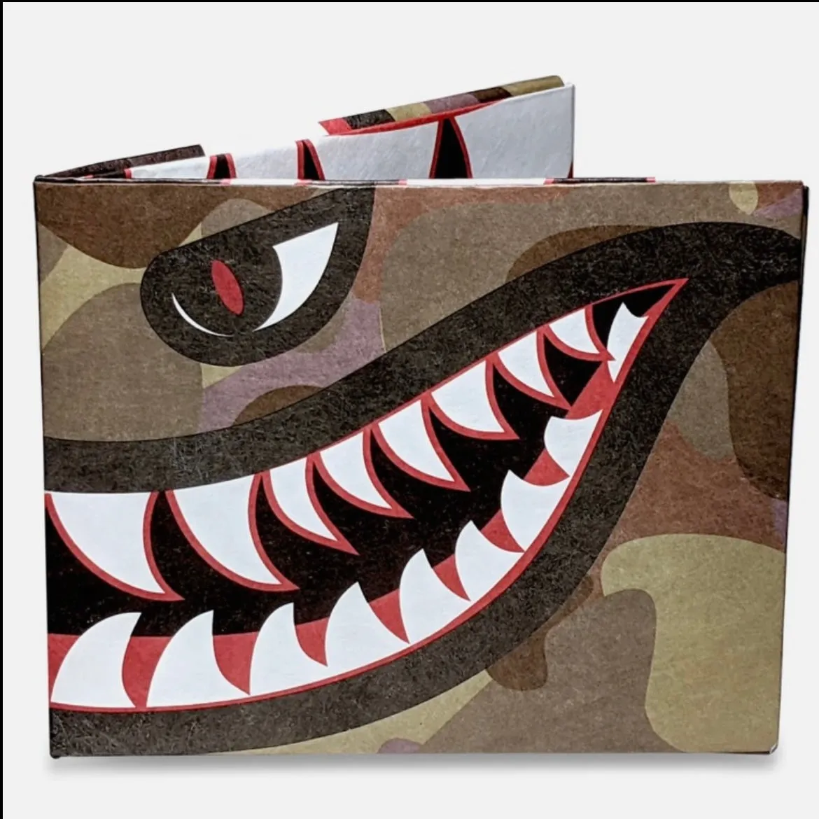 Shark Fighter Tyvek Mighty wallet