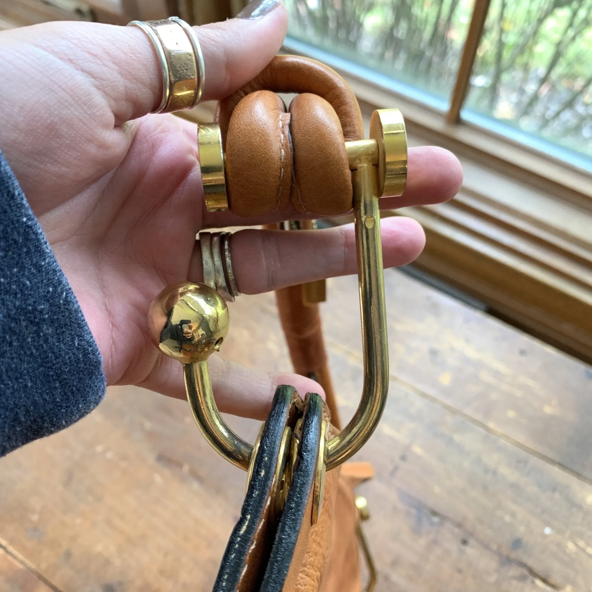 Vintage 1990s Large Brown Leather Purse From Jacobson's. Perfect Fall Boho Handbag. Sustainable Fashion.