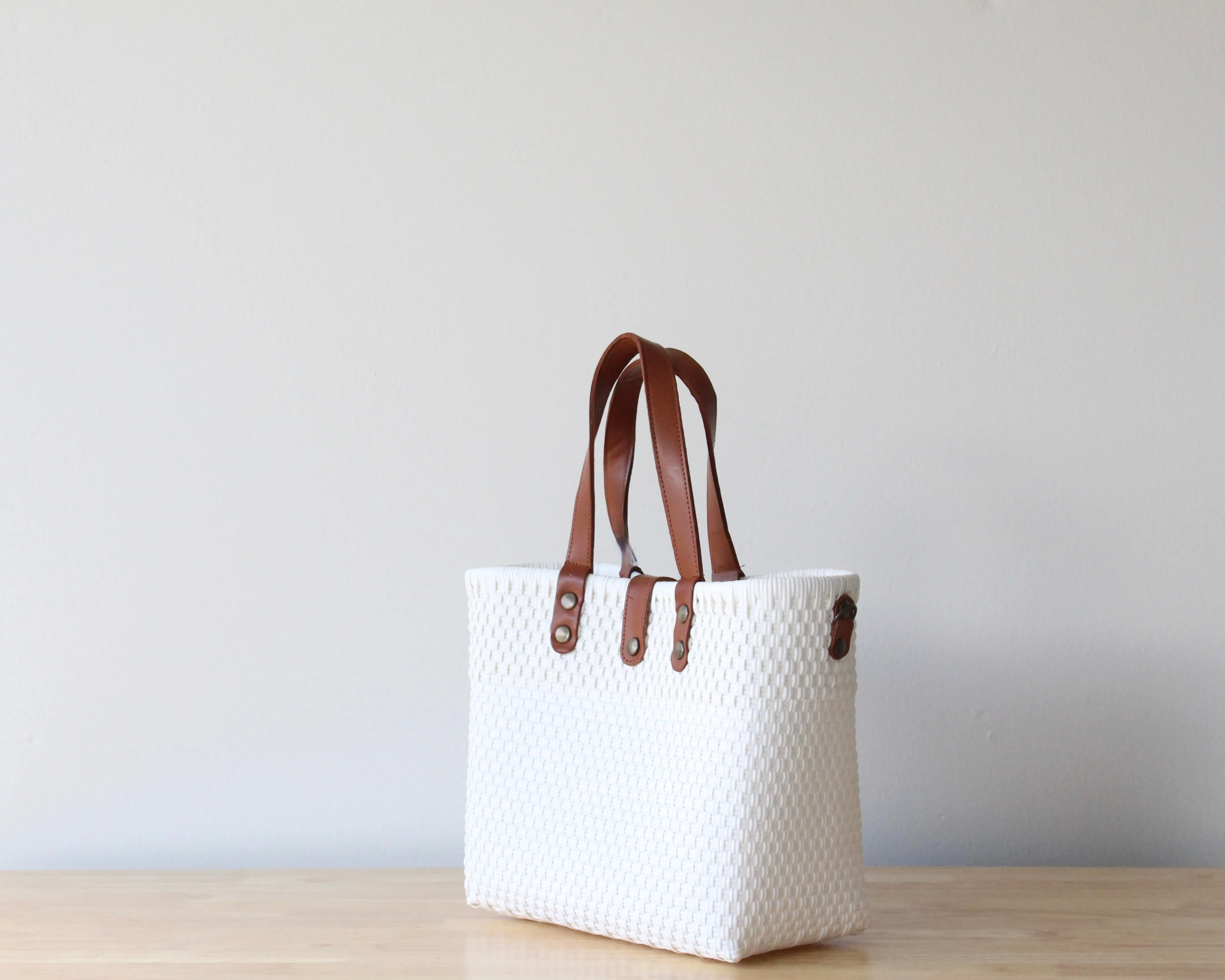 White Purse by MexiMexi